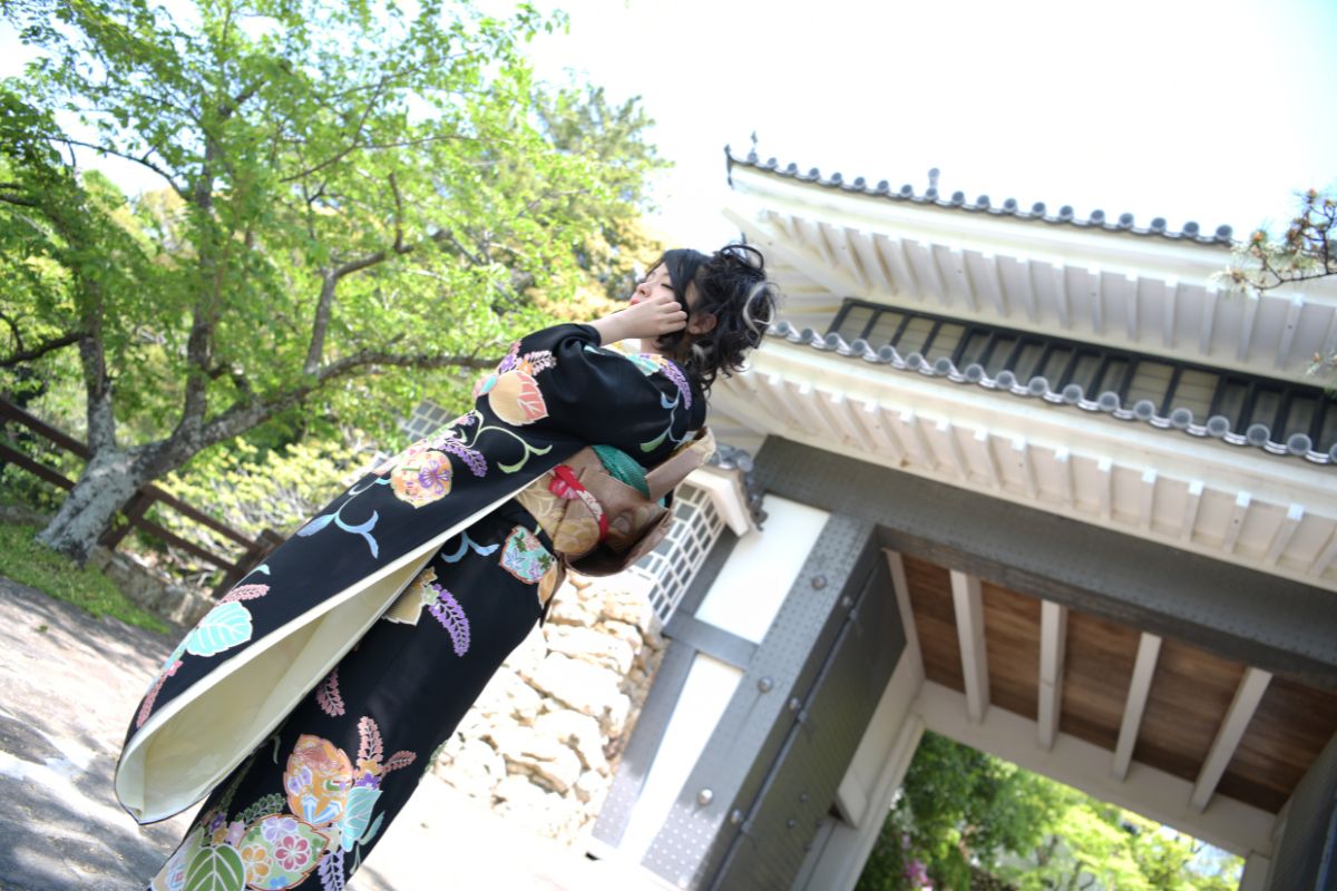 田原城跡×振袖前撮り|歴史的名所で叶える特別な一枚 6 location 22 1200 x 800