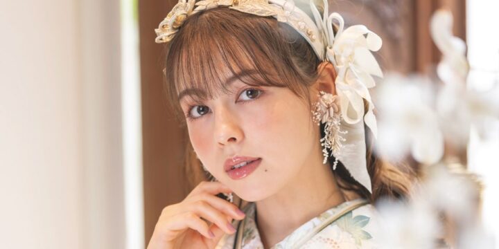 白地の振袖コーディネート