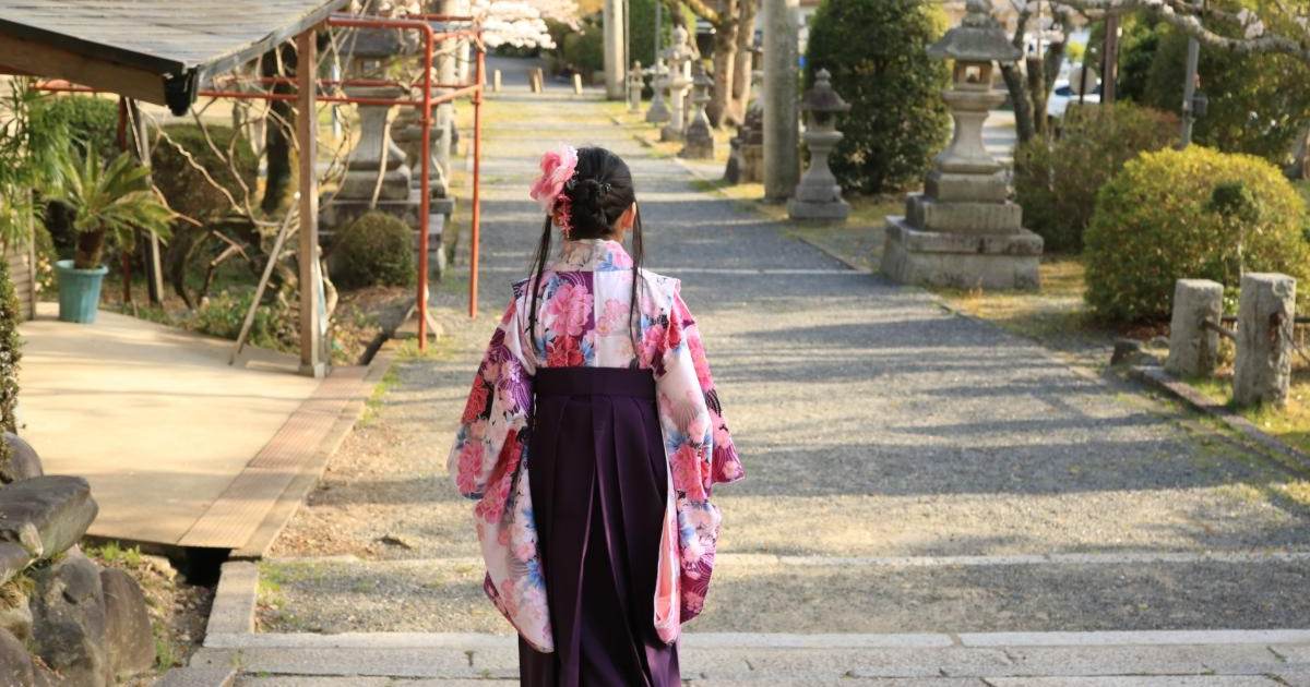 小学生のおしゃれな袴レンタル