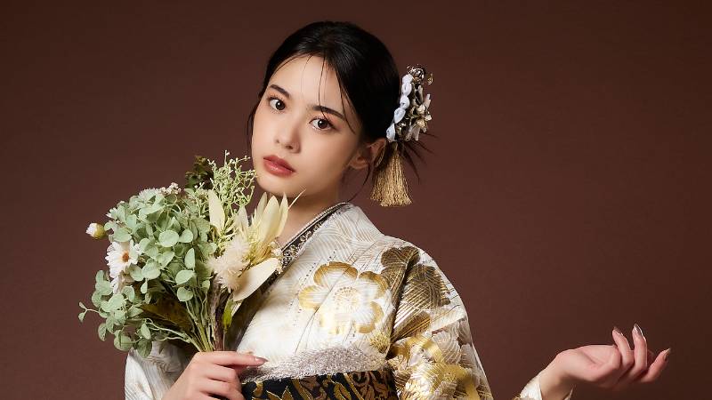 成人式 髪飾り どこで買う