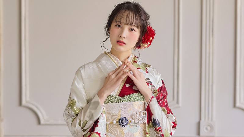 人気カラー振袖レンタル 安い