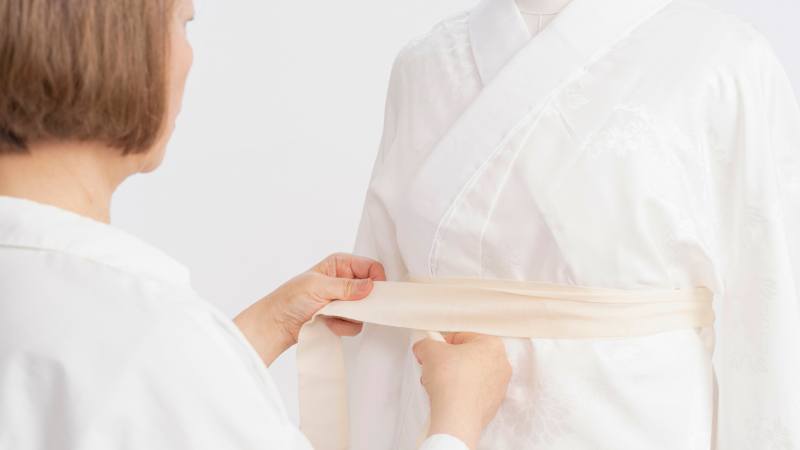 振袖でトイレに行く