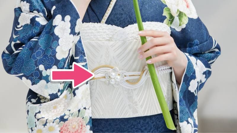 振袖でのトイレの行き方