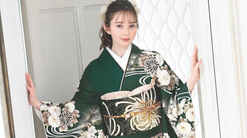 くすみカラー振袖