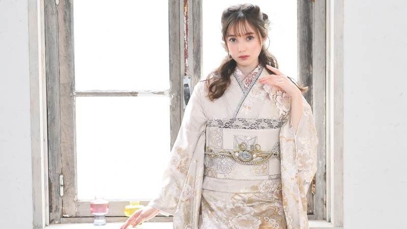 くすみカラー振袖