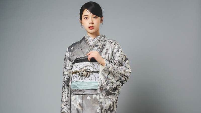 くすみカラー振袖