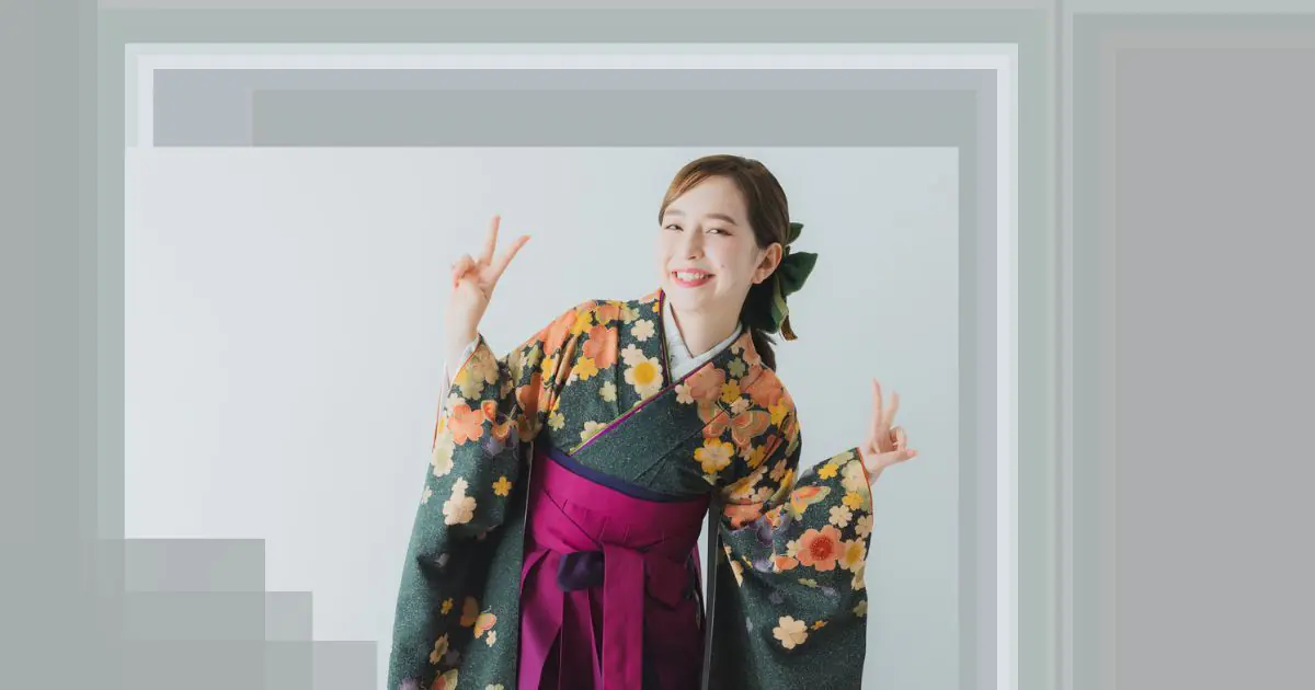 成人式の振袖に袴を合わせるスタイル