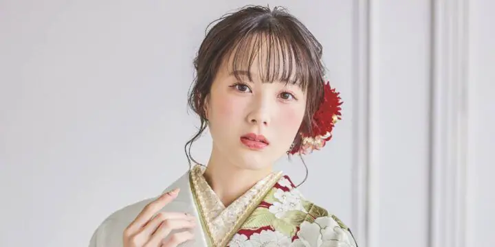 新作振袖